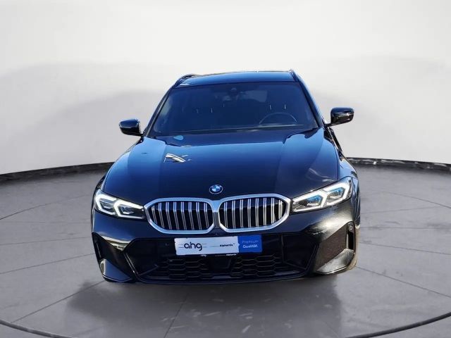 BMW 320 320i M-Sport Touring