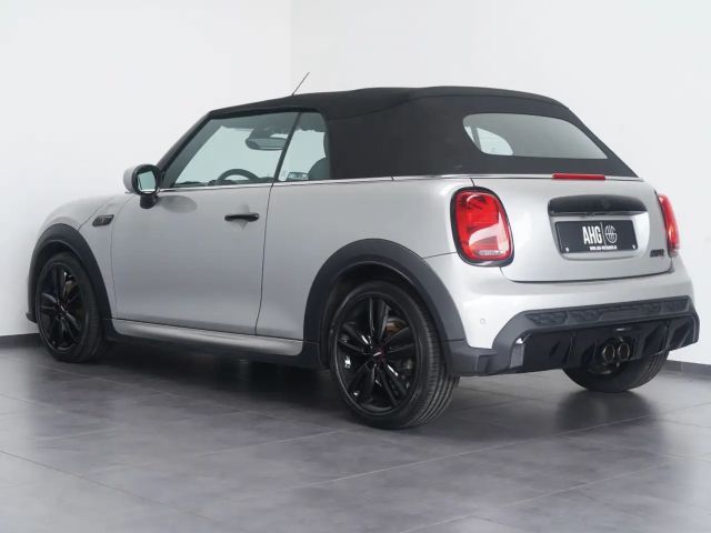 MINI Cooper S Cabrio John Cooper Works Trim
