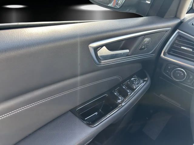 Ford Galaxy Titanium