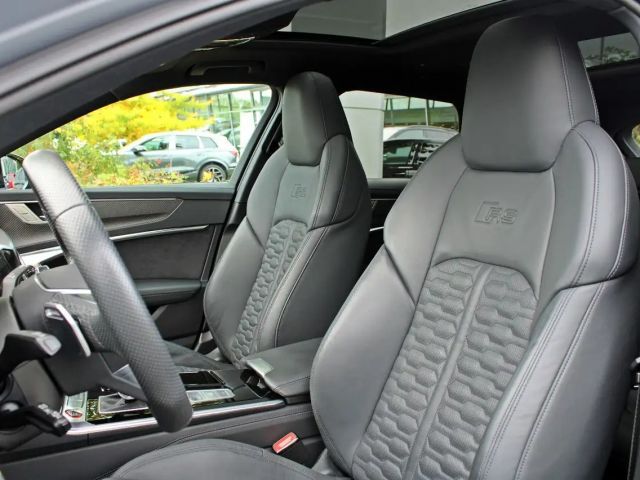 Audi RS6 Avant Performance Quattro