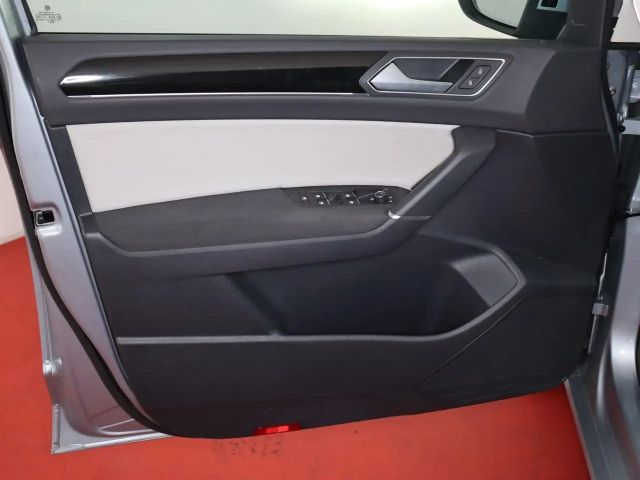 Volkswagen Touran 2.0 TDI DSG Highline