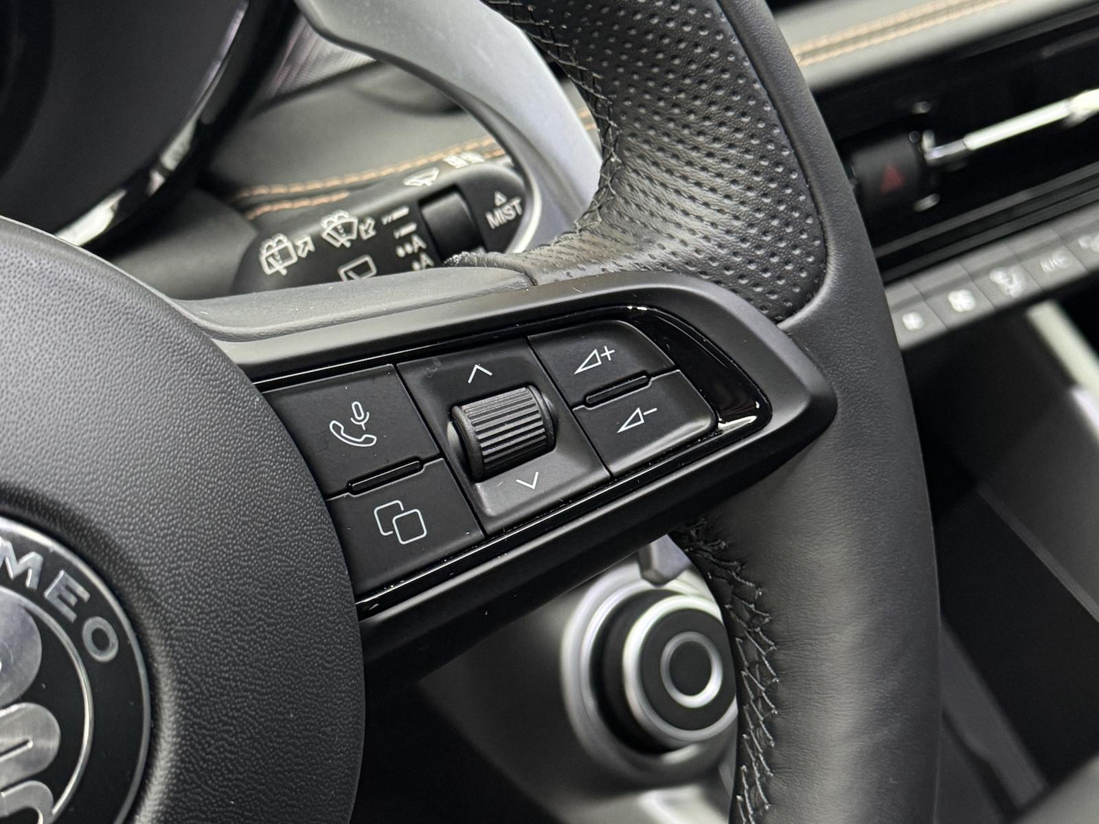 Alfa Romeo Tonale Hybrid Veloce