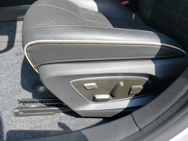 Renault Megane E-Tech E-Tech Iconic