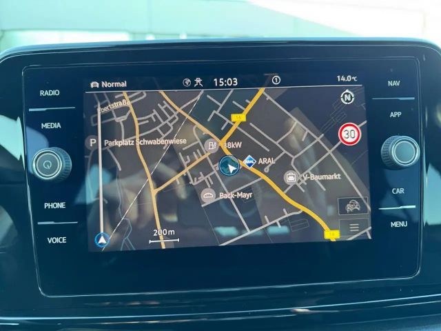 Volkswagen T-Roc 1.5 TSI DSG R-Line