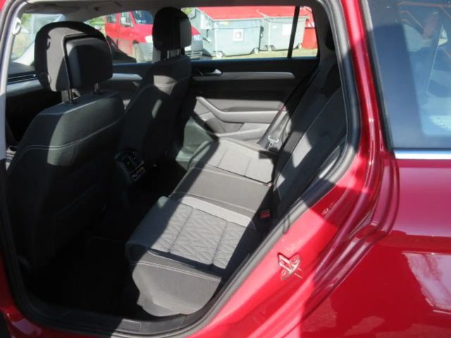 Volkswagen Passat 2.0 TDI Business DSG Variant