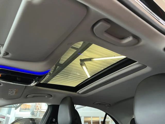 Mercedes-Benz C 220 AMG Line C 220 d Sedan