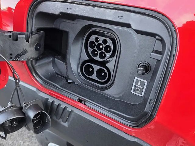 Fiat Grande Panda E RED