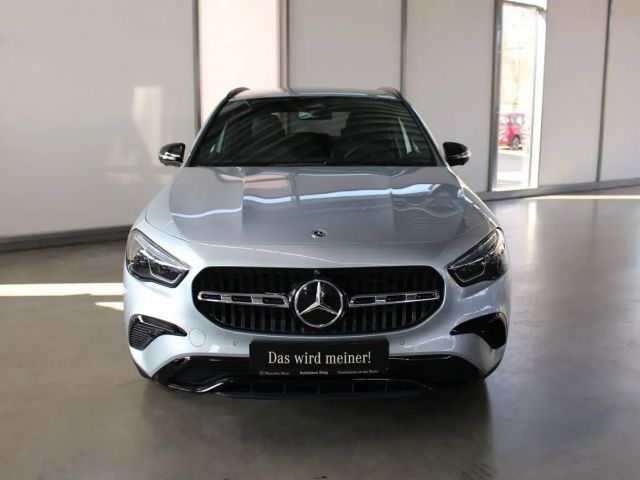 Mercedes-Benz GLA 200 Progressive