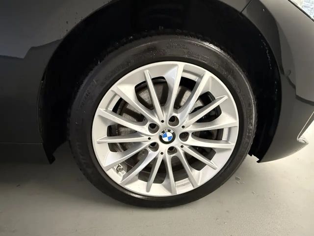 BMW 120 120d xDrive