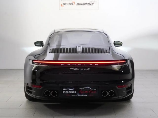 Porsche 911 992 Carrera Coupé