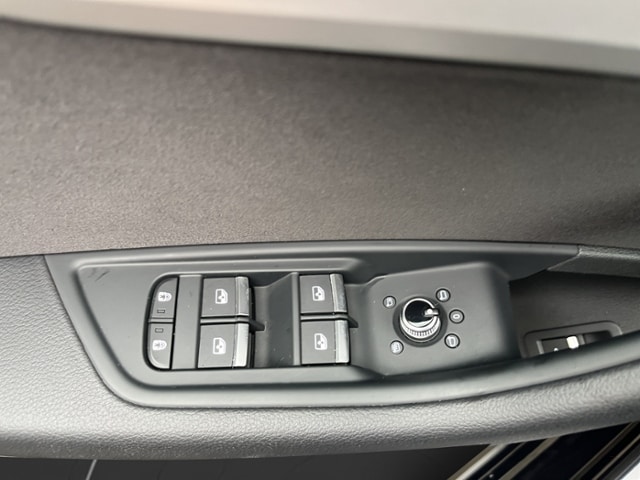 Audi A4 40 TFSI Avant S-Tronic