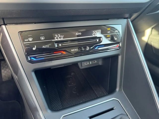 Volkswagen Taigo 1.0 TSI DSG Style