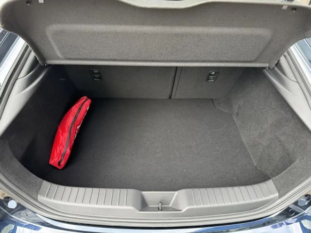 Mazda 3 2.5L Homura SkyActiv e-Skyactiv