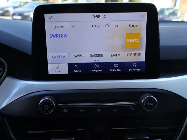 Ford Focus Cool & Connect