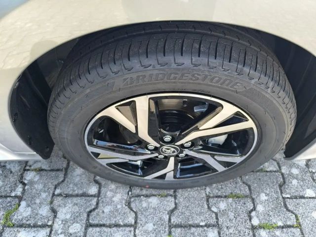 Toyota Yaris Hatchback Hybride VVT-i