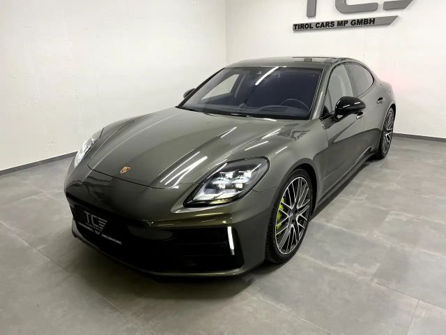 Porsche Panamera 4 E-Hybrid