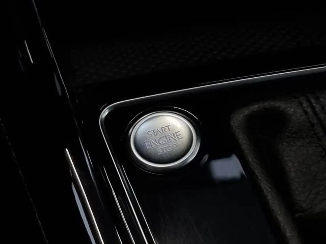 Volkswagen Touran 2.0 TDI DSG R-Line