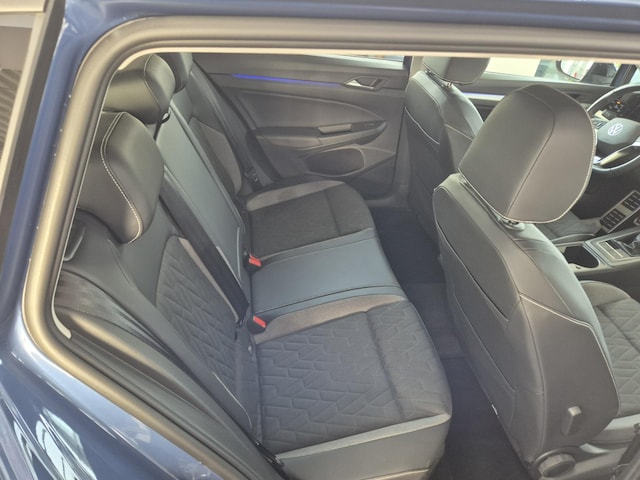 Volkswagen Golf 1.5 TSI Variant