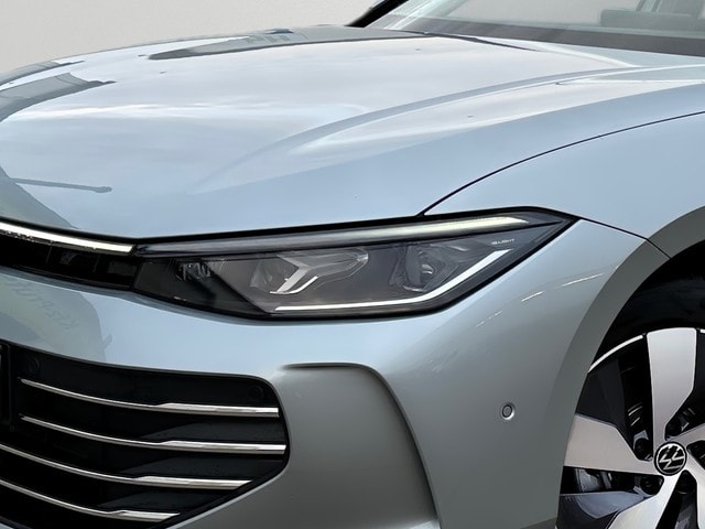 Volkswagen Passat 1.5 eTSI Business DSG Variant