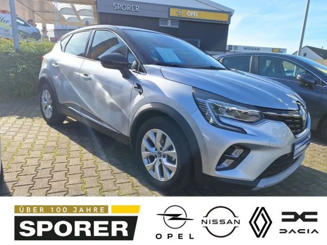 Renault Captur E-Tech Intens