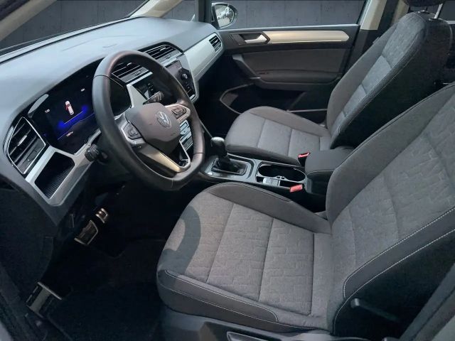 Volkswagen Touran 1.5 TSI DSG Move