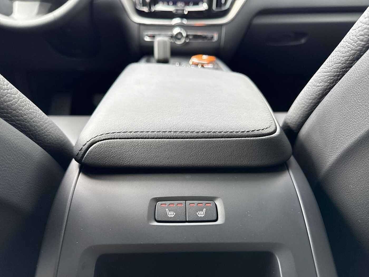 Volvo XC60 Dark Plus