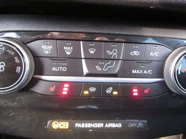 Ford Puma EcoBoost Titanium