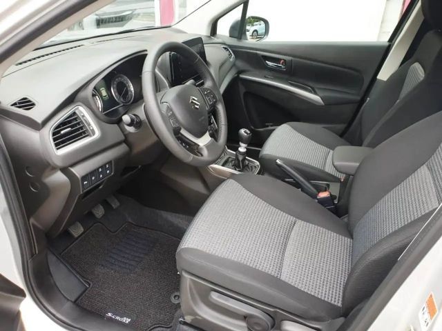 Suzuki S-Cross AllGrip Hybrid
