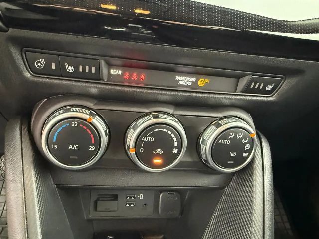 Mazda 2 Homura SkyActiv e-Skyactiv