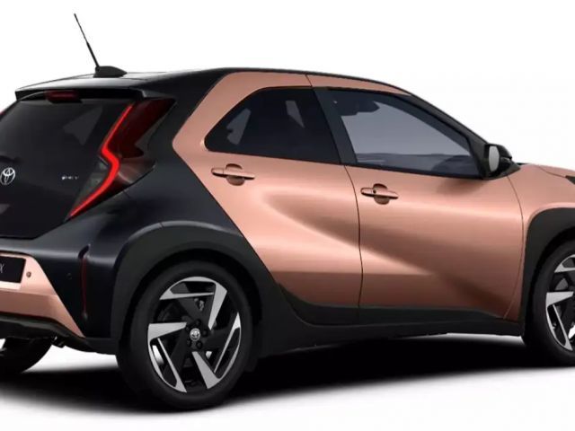 Toyota Aygo X Hatchback Hybride Lounge