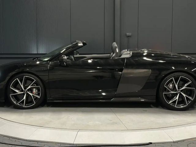 Audi R8 Performance Quattro Spyder V10