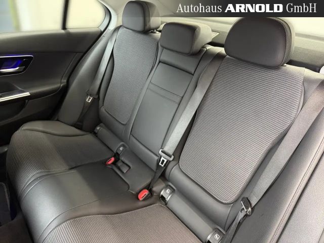 Mercedes-Benz C 180 AVANTGARDE Sedan