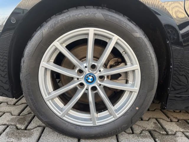 BMW 320 320e Touring