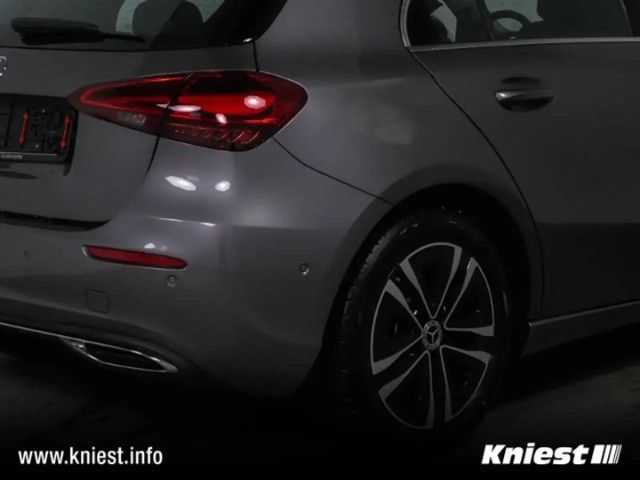 Mercedes-Benz A 200 Progressive