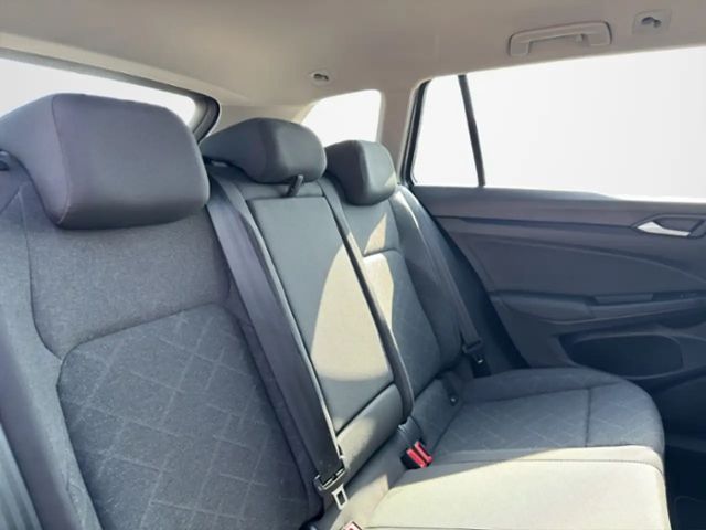 Volkswagen Golf 1.5 eTSI Golf VIII Variant