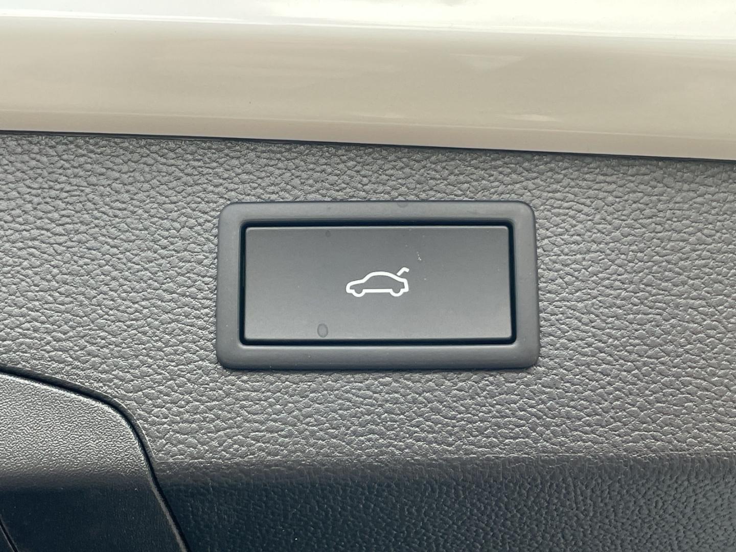 Volkswagen Passat 2.0 TDI DSG R-Line