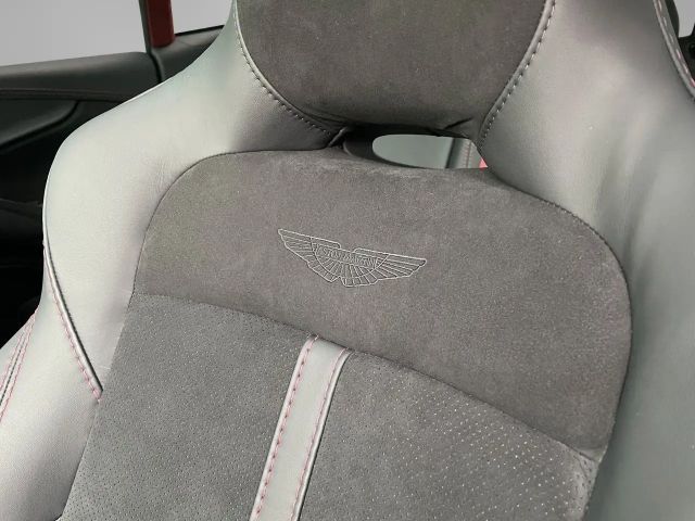 Aston Martin DBX 707