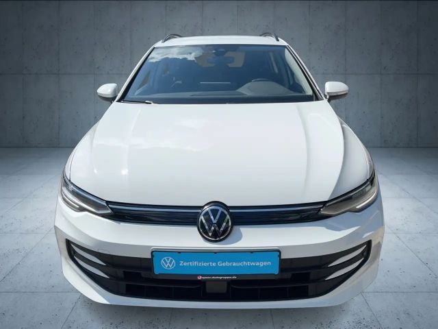 Volkswagen Golf 1.5 TSI DSG Life Variant