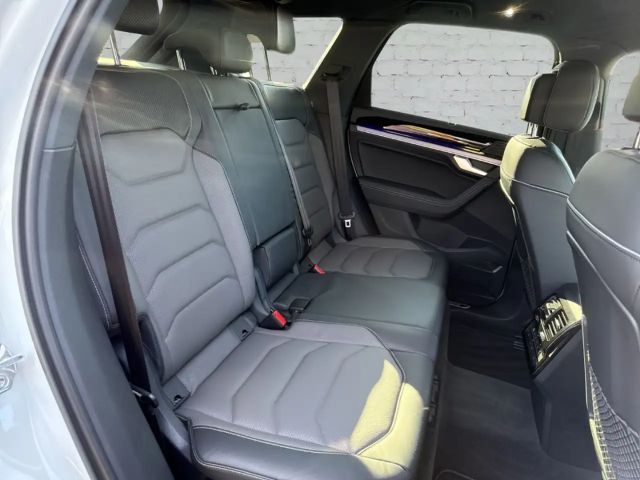 Volkswagen Touareg 4Motion DSG R-Line