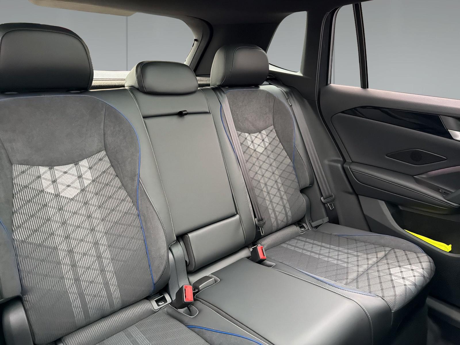 Volkswagen Tiguan R-Line eHybrid