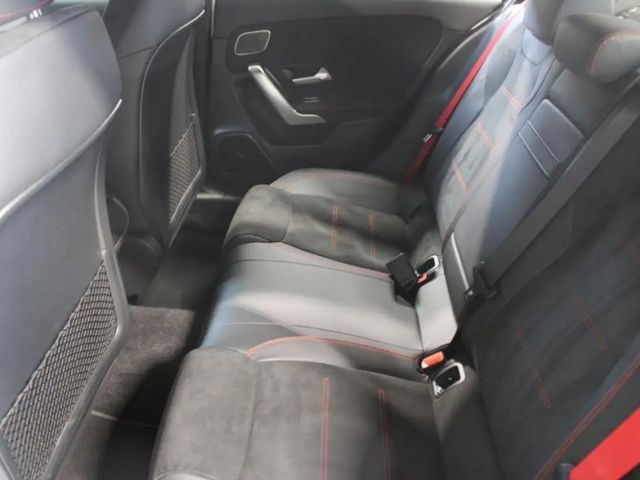 Mercedes-Benz A 35 AMG 4MATIC AMG Line