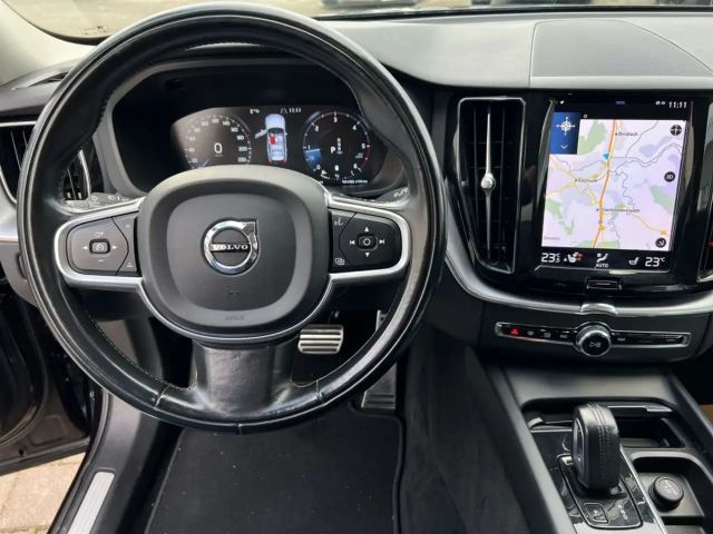 Volvo XC60 AWD Geartronic Momentum