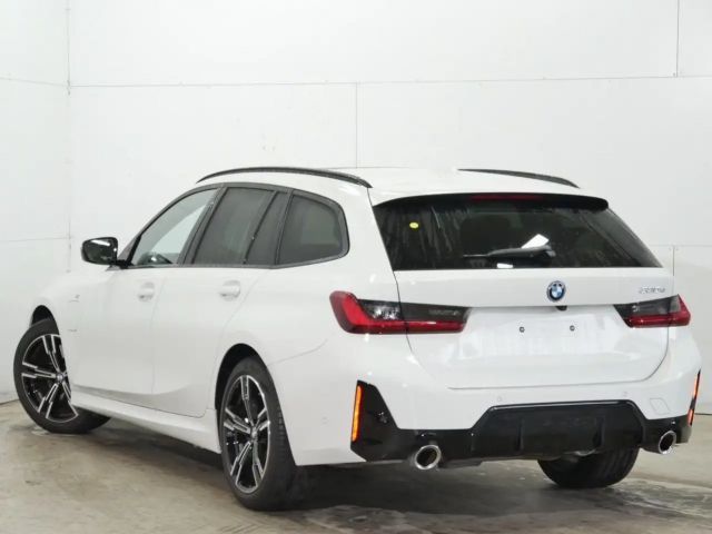 BMW 330 330e M-Sport Touring