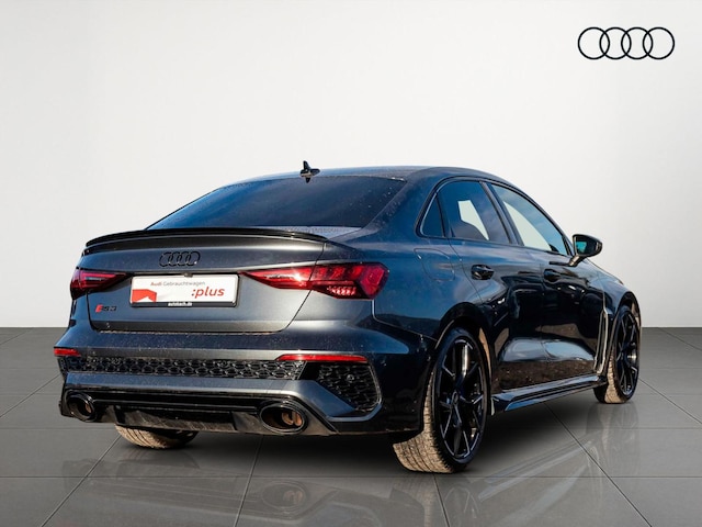 Audi RS3 Quattro S-Tronic Sedan