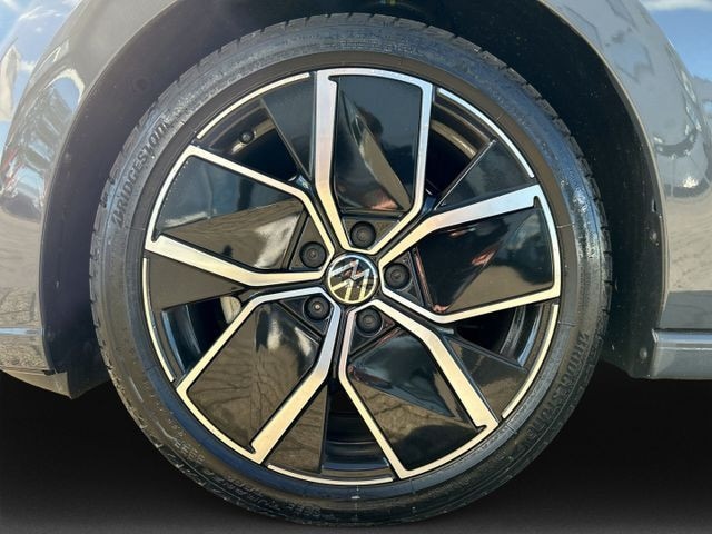 Volkswagen Golf 1.5 eTSI Golf VIII