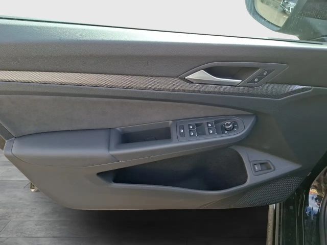 Volkswagen Golf DSG Sport Variant