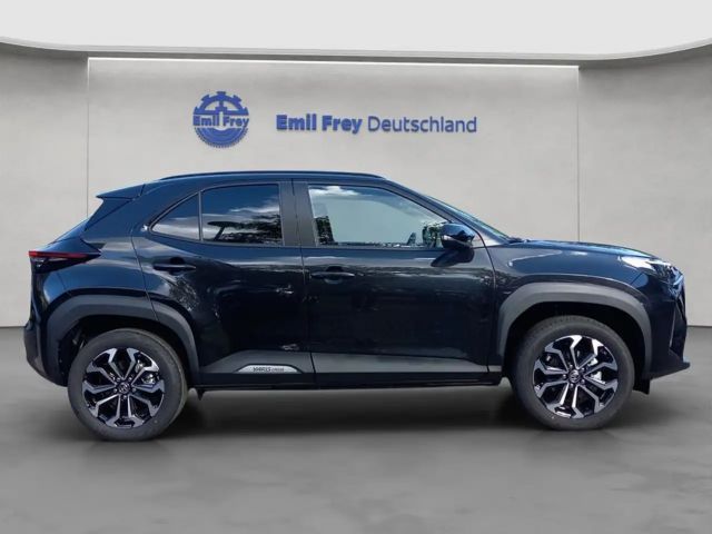 Toyota Yaris Cross Teamplayer,Safety-Paket,Winter-Paket