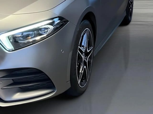 Mercedes-Benz A 250 A 250 e AMG Line