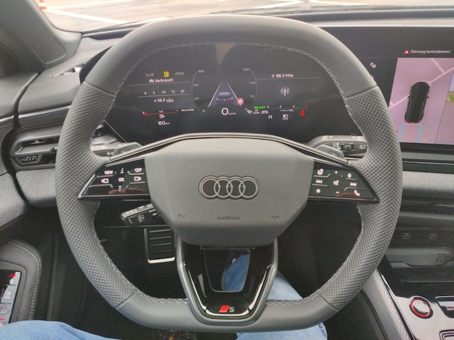 Audi A6 Avant Quattro S-Tronic