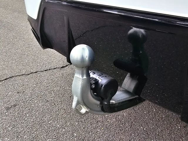 BMW 330 330e M-Sport Touring